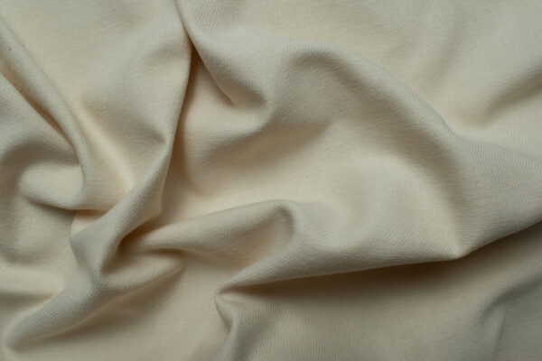 Саржева тканина: особливості переплетіння та застосування